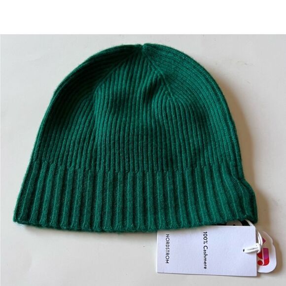 Nordstrom Cashmere Knit Kelly Green Beanie NWT - Picture 6 of 6